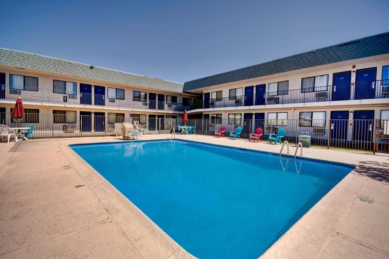 6-douglas, Az 3*
